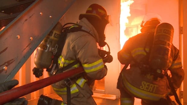 Firefighter training at new mobile unit in NL