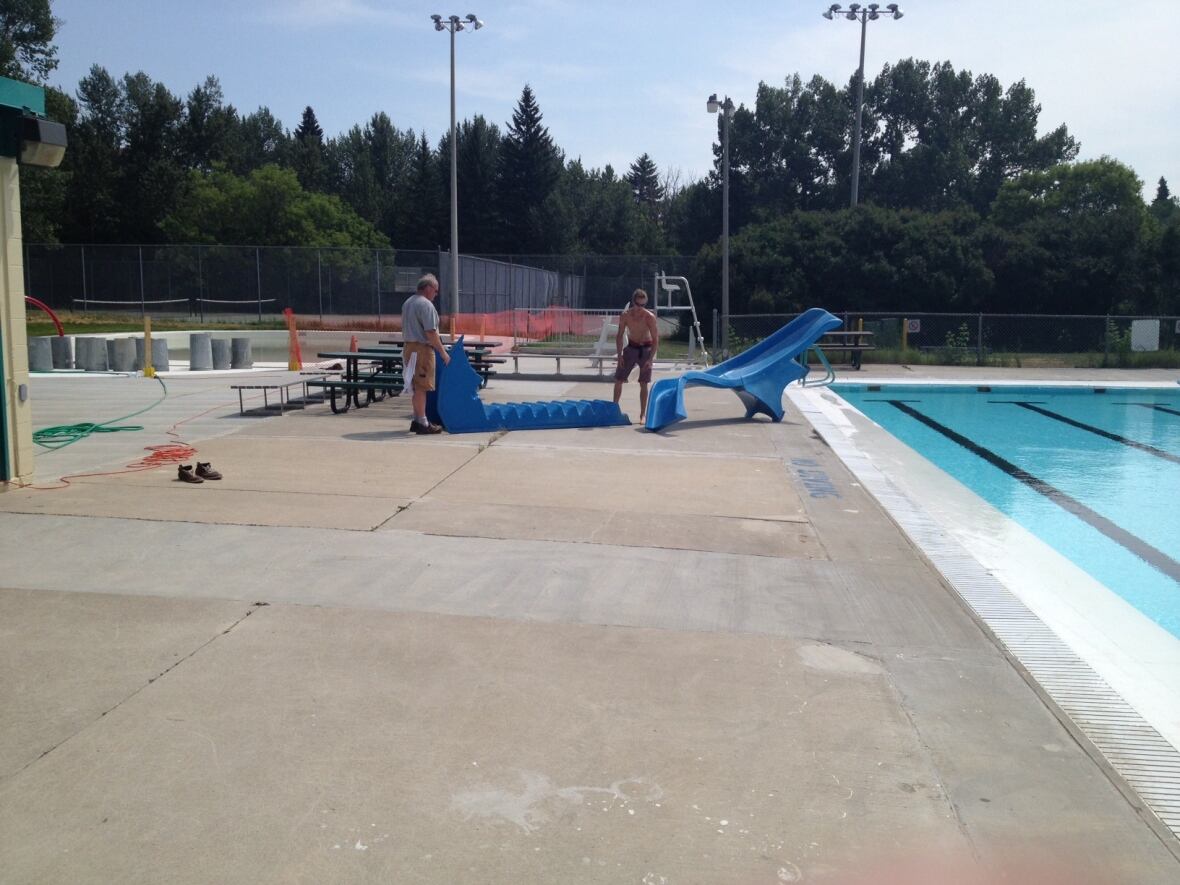 welcome all park pool