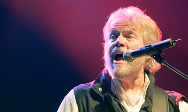 BOOKS Randy Bachman 20110215