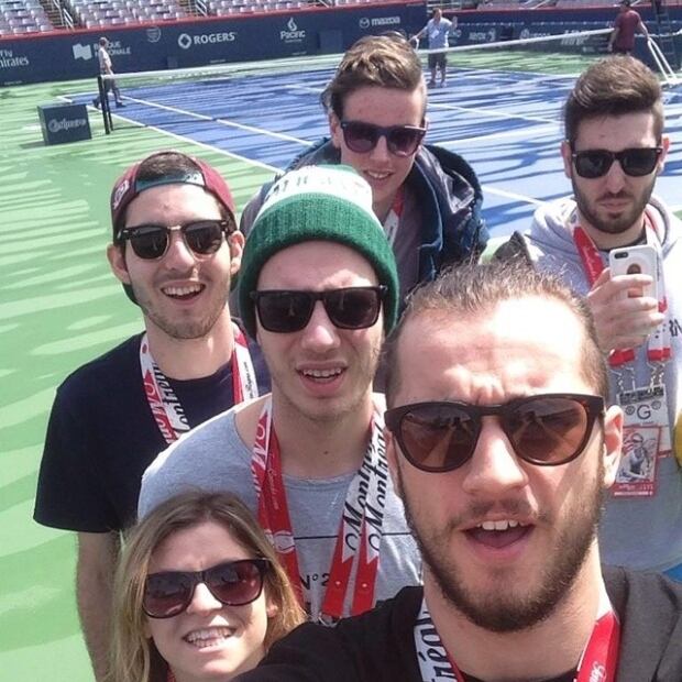 Genie Army selfie