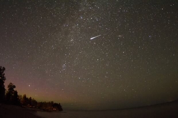 Perseid meteor from north of Gimli Manitoba