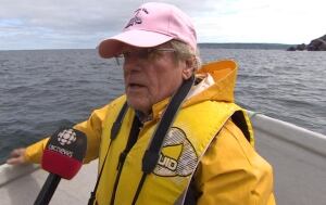 Boyd Holloway visits site of shipwreck