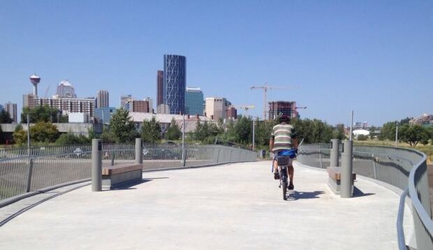 Inglewood pedestrian bridge