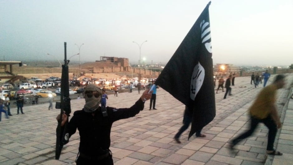 Will McCants author of "The ISIS Apocalypse", explores the new threat to order that's thriving in the Middle East by defying conventional wisdom about how to wage wars and win news recruits.