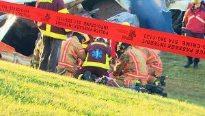 Truck tipped over Cote-Vertu