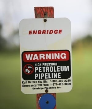 Pipeline warning signs