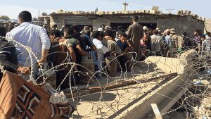 Waiting to enter Iraqi Kurdistan