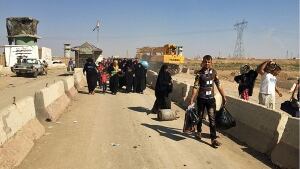 Iraqis return to ISIS-controlled territory