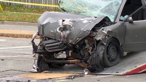 Car.TTC.bus.crash.kipling