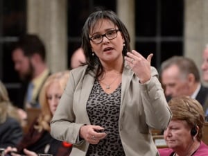 Leona Aglukkaq 20141023