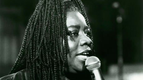 1995 Salome Bey