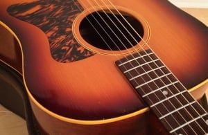 Gibson J35 vintage guitar