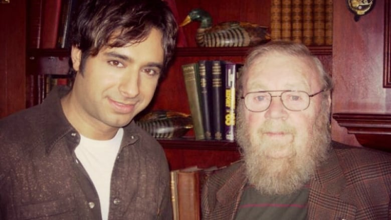 Farley mowat picture