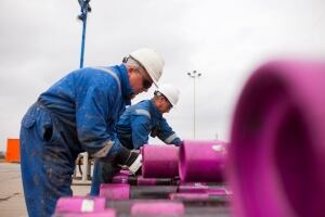 fracking pipeline hydraulic fracturing oil gas