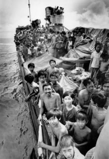 VIETNAMESE REFUGEES