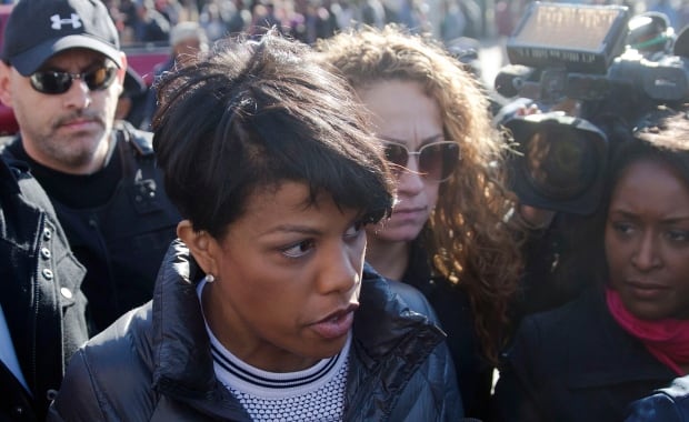 Suspect Dies Baltimore