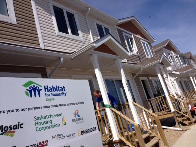 3 single moms set to move into new Habitat for Humanity homes CBC News