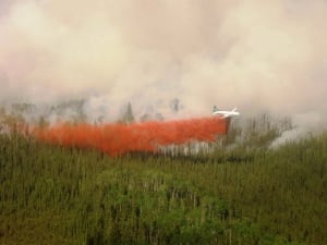Sask Wildfires July 1 2015 20150703 LaRonge water bomber