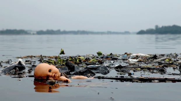 polluted-water-rio-620