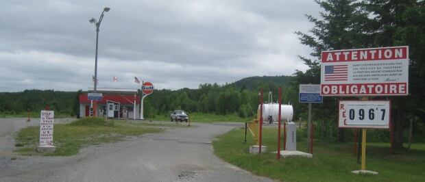 Gaz Bar U.S. in Estcourt Station, Maine