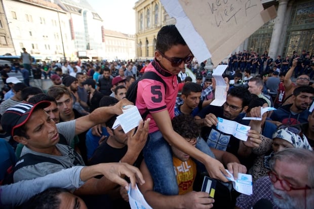 Hungary Migrants