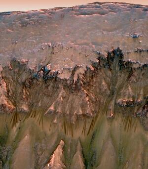 2011 water mars