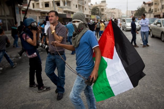 Mideast Palestinians Young and Angry