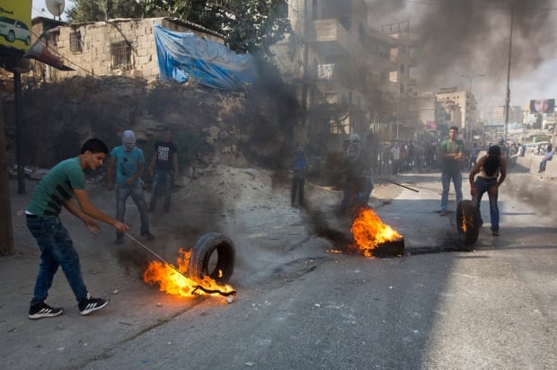 Mideast Palestinians Young and Angry