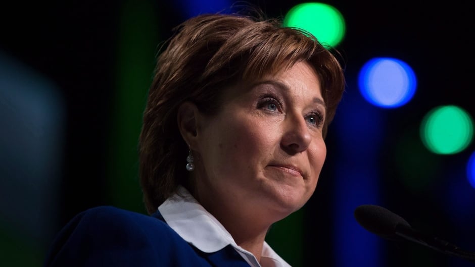 British Columbia Premier Christy Clark pauses while addressing the LNG in BC Conference in Vancouver, B.C., on Wednesday October 14, 2015.