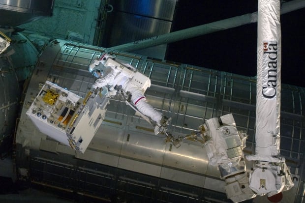 Ronald Gara Canadarm 2 failed pump 2011