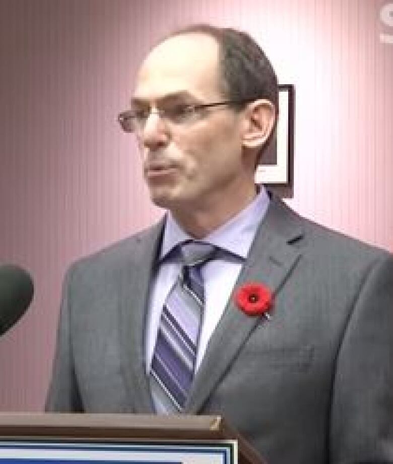 Dryden mayor says city still faces challenges despite slight population
