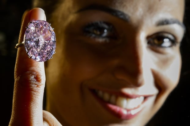 The Pink Star Diamond Sothebys Genva auction 2013