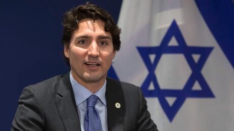 Canadian Prime Minister Justin Trudeau makes opening remarks at the start of a bilateral meeting with Israel at the United Nations climate change summit Monday, November 30, 2015 in Paris. Cda COP21 20151130