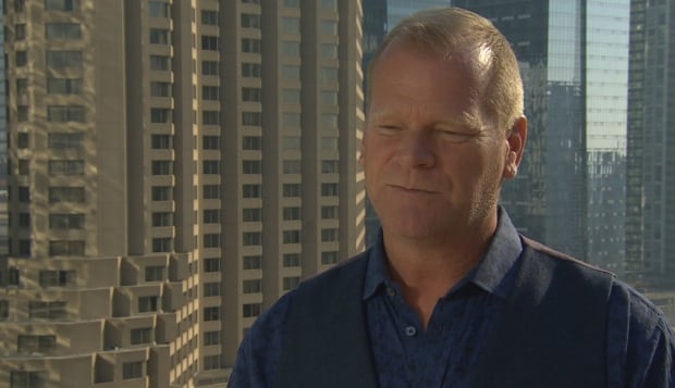 mike holmes