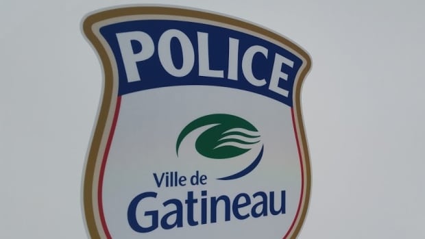 Gatineau police officer charged with assault, uttering threats