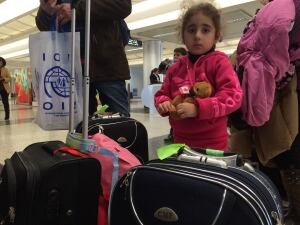 syria-beirut-girl-bear