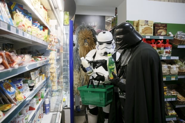 Darth Mykolaiovych Vader Ukraine Star Wars Dec 2015 shopping