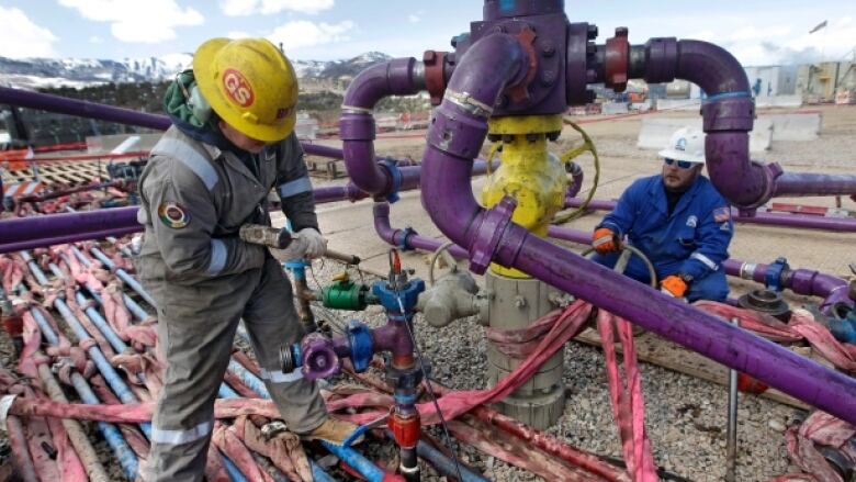 Hydraulic fracturing