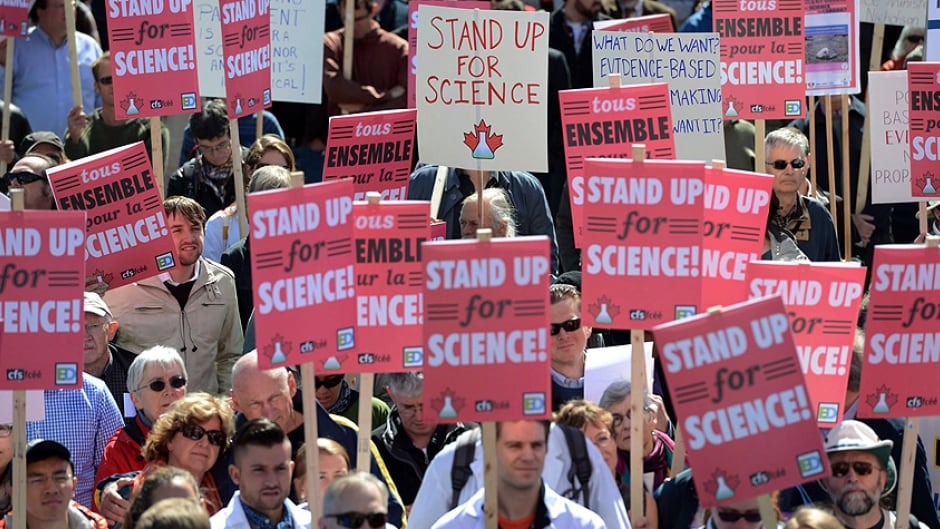 Scientists rally on Parliament Hill in Ottawa on September 16, 2013