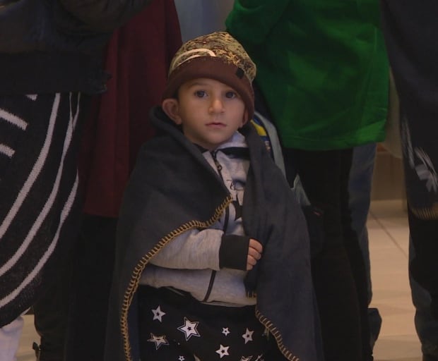 Syrian refugees arrive in Winnipeg