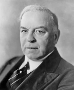 MACKENZIE KING