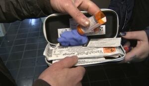 Naloxone kit