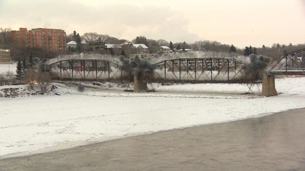 Saskatoon - Traffic Bridge - Explosion
