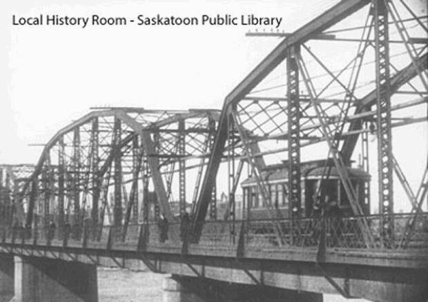 Streetcar on Traffic Bridge 1940