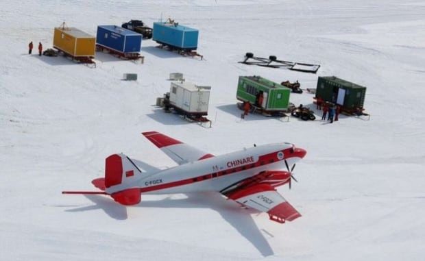 Antarctic plane