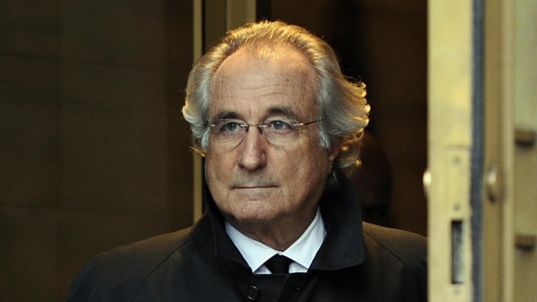 Bernie Madoff Who Orchestrated Largest Known Ponzi Scheme In History Dead At 82 Cbc News 