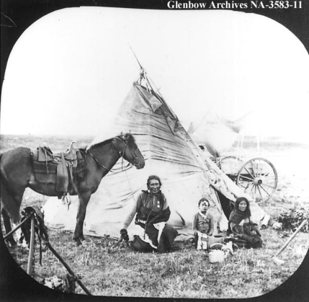 First Nations family c. 1900