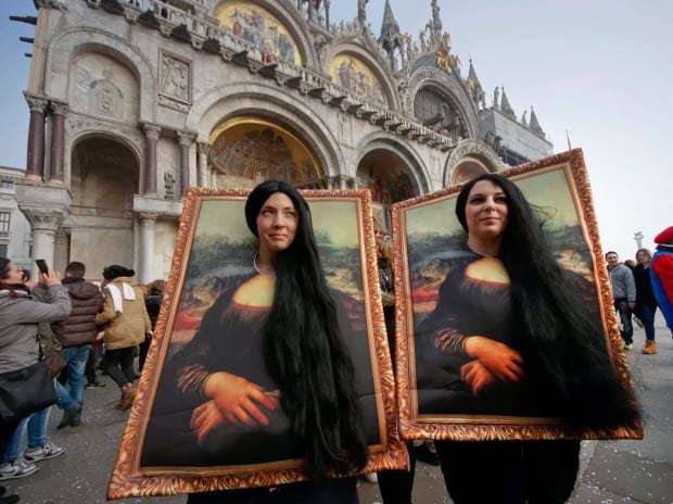 Italy Venice Carnival 2016 masquerade Mona Lisa