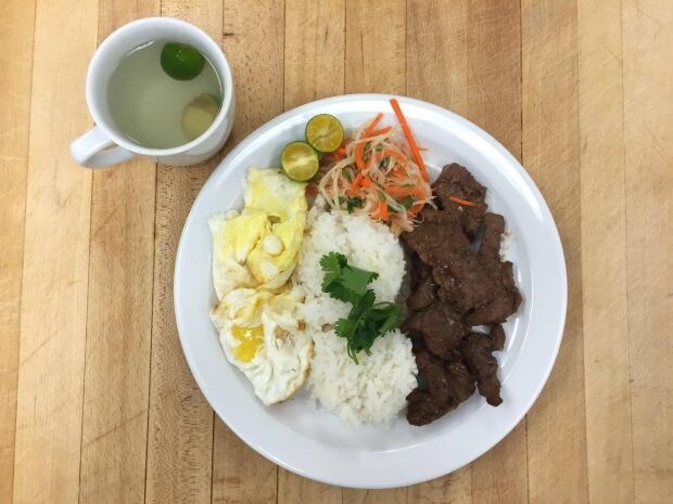 tapsilog filipino cuisine