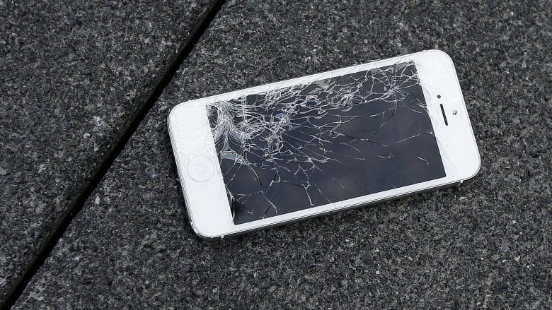 Apple-Banged-Up Phones